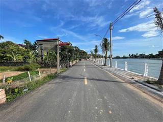 Bán đất dạ trạch khoái châu. 7 chỗ vào đất. 10m ra trục chính ô tô tránh. dt 61m2, mt 4.86m