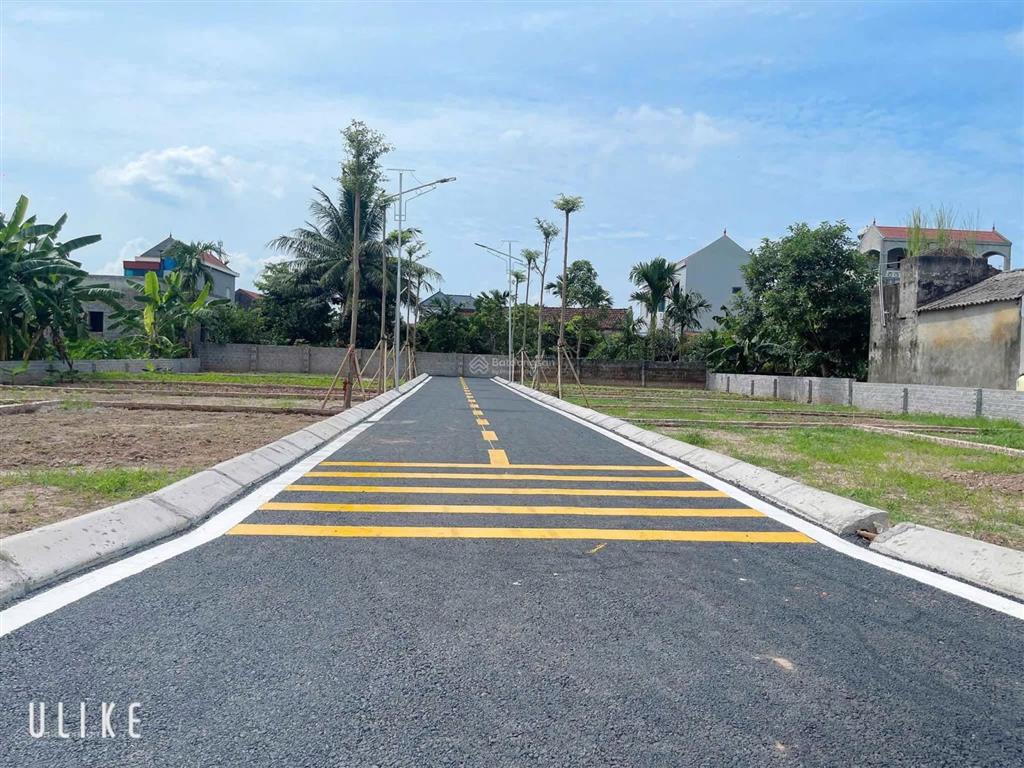 Bán nhanh hàng thổ cư khoái châu hưng yên. 7 chỗ ra vào thoải mái. 55m2, mặt tiền 5.1m. nhỉnh 1 tỷ