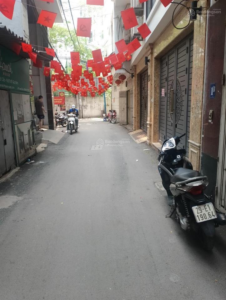 Hiếm  lô góc 2 mặt thoáng khu vực nguyễn trãi  20m ra ô tô  nhà đẹp ở luôn