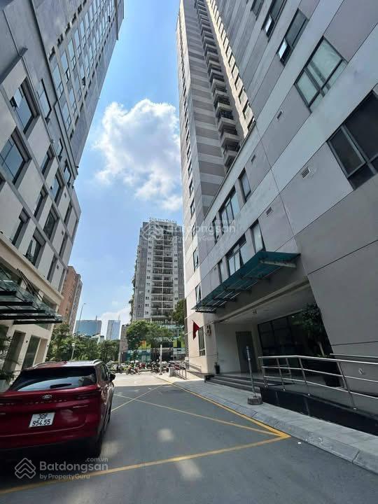 Căn hộ chung cư phố lê văn lương  68m 2pn 2wc  giá 6tỷ82 có thương lượng