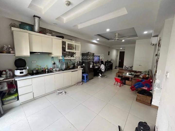 Căn hộ chung cư phố lê văn lương  68m 2pn 2wc  giá 6tỷ82 có thương lượng