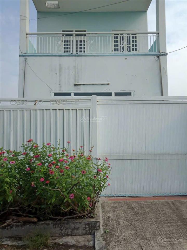 Cam kết đăng đúng thông tin, nhà 5,2*20, 1 lầu, hưng long bình chánh