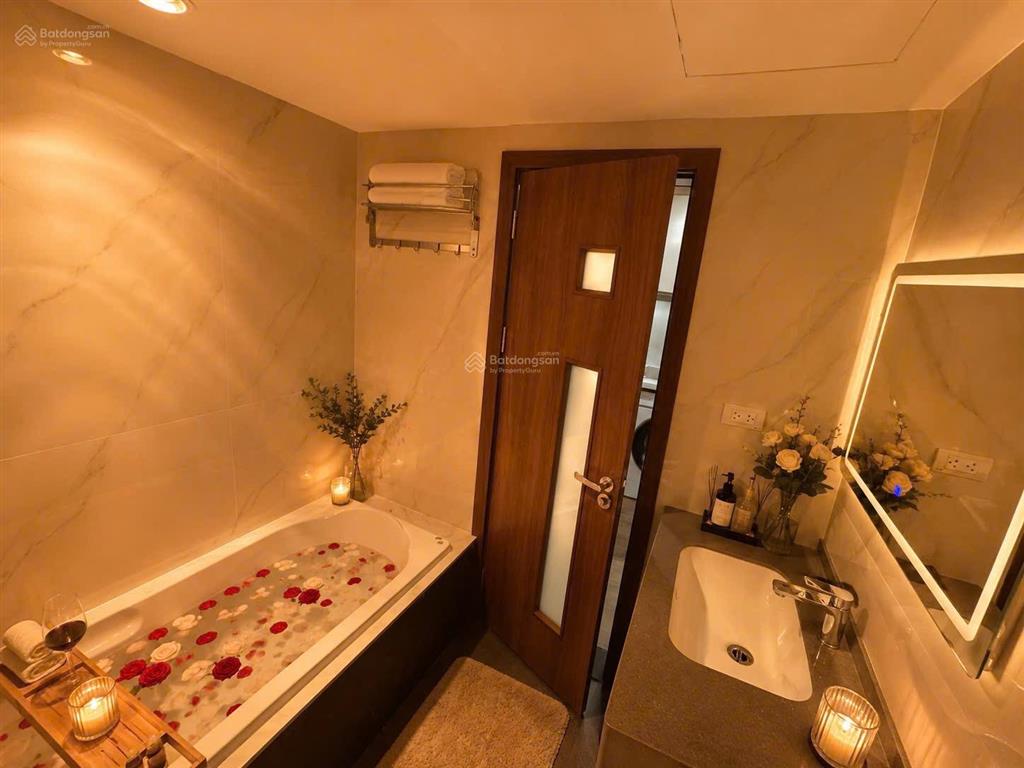 Căn hộ 1 ngủ 1 khách 40m2 tại 477 đội cấn  gần lotte liễu giai, full nội thất