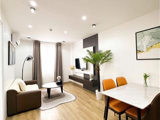 Căn hộ 2 ngủ 1 khách 2wc mặt phố giảng võ  gần hồ giảng võ, ga cát linh, full nội thất