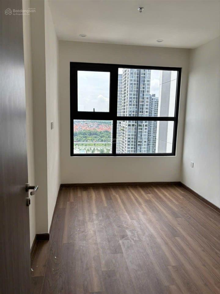 Bán căn 2n góc giá tốt beverly, chỉ 4,3 tỷ cho căn 75m2.  e sỹ 0986 257 *** nhân tư vấn ạ