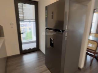 Bán căn hiếm  2pn góc giá tốt tòa r1.01 đn tầng đẹp, view quảng trường.  0986 257 *** ạ