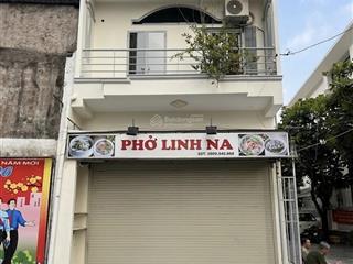 Bán nhà 3 tầng  ngang 5.2m  góc 2 mặt hẻm xe hơi tránh  ngay ubnd phường phú lâm q6 nhỉnh 3 tỷ.