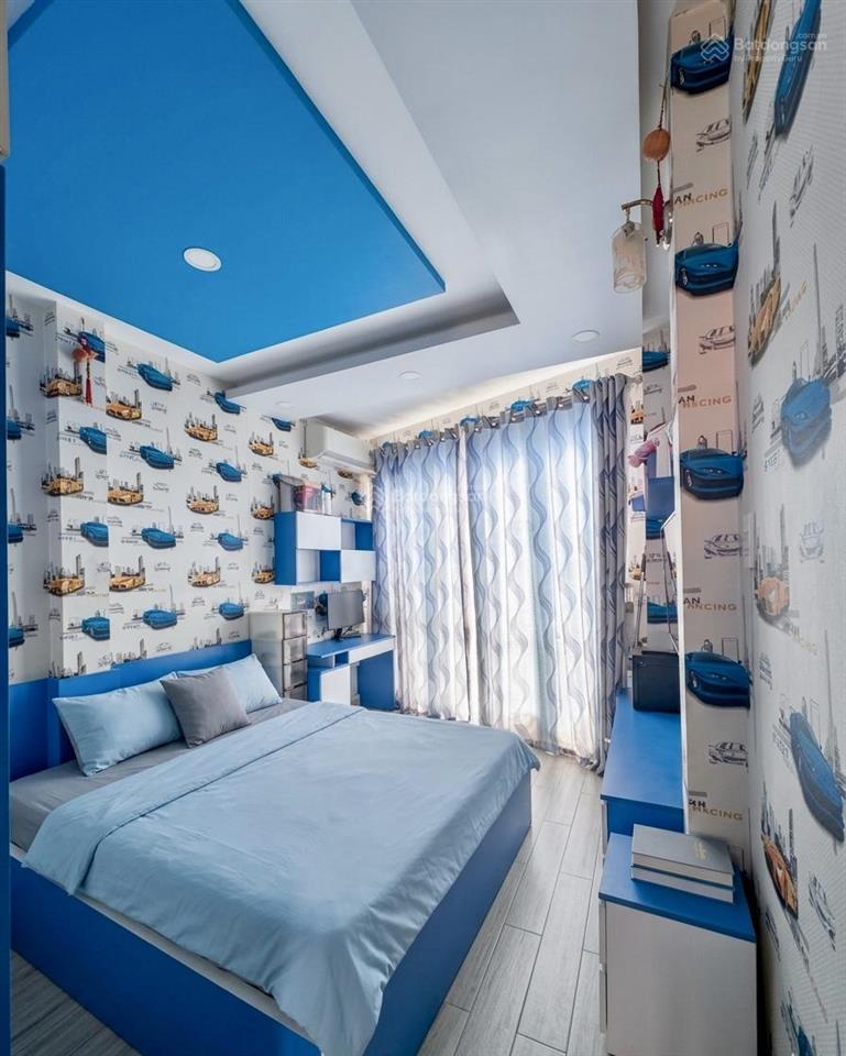 Chủ gửi căn nhà 3 tầng tâm huyết,bao nội thất,hxh thẳng 1 trục,đường phạm phú thứ quận 6,chỉ 5.x tỷ