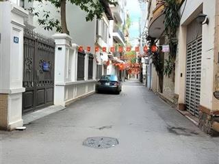 Bán nhà Cự Lộc, lô góc, mặt tiền rộng, ngõ rộng thông thoáng, 38m2, hơn 7 tỷ