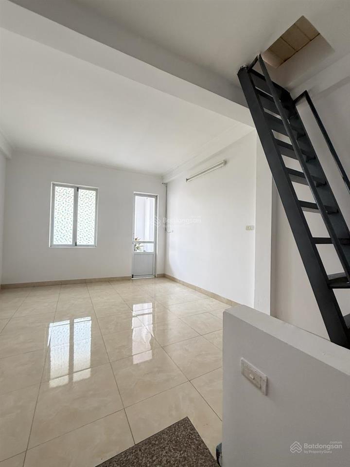 Bán nhà hoàng mai 2 thoáng, 50m ra ô tô, kinh doanh, sổ đẹp, dân xây 40m2 x 5t