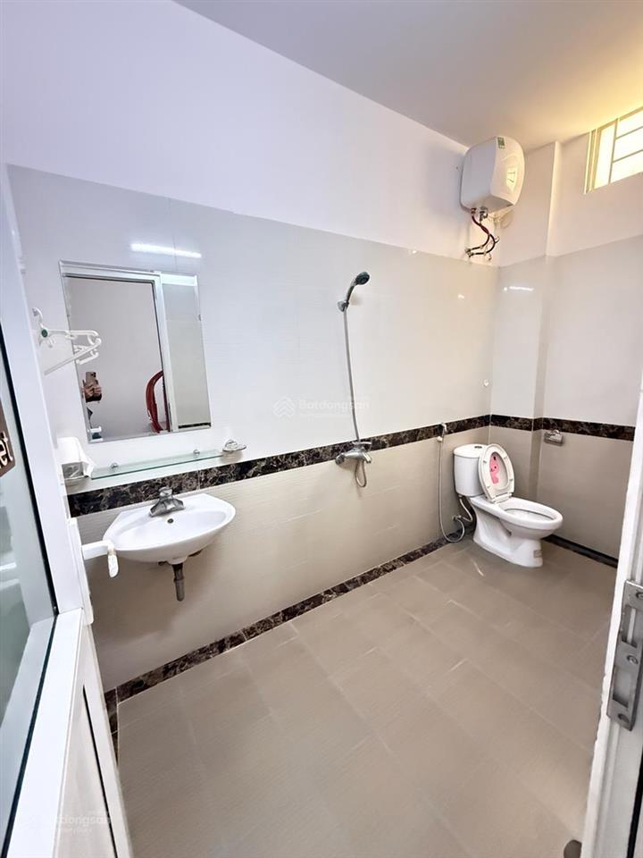 Bán nhà hoàng mai 2 thoáng, 50m ra ô tô, kinh doanh, sổ đẹp, dân xây 40m2 x 5t