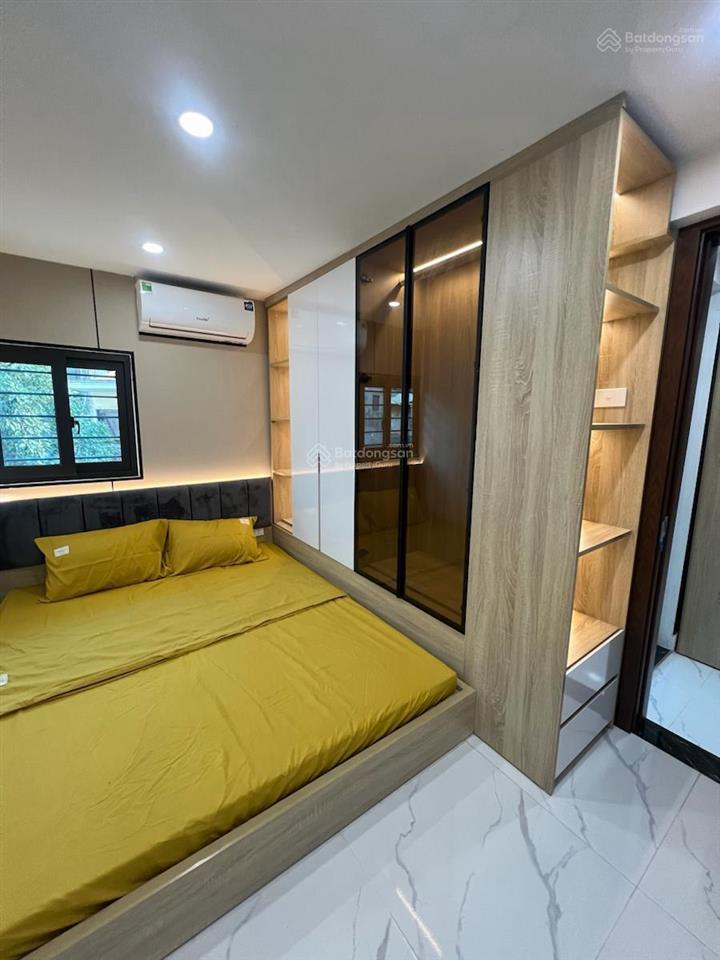 Tập thể bách khoa  tạ quang bửu, 2pn rộng, ban công 2 thoáng, ô tô đỗ chân cầu thang, full nt