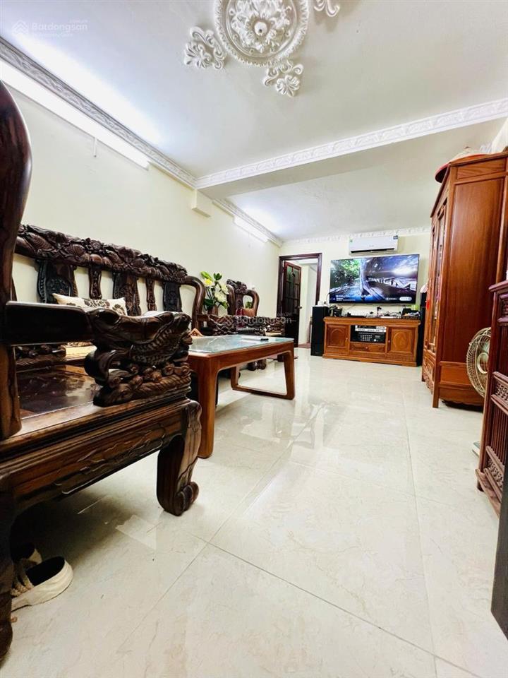 Hiếm có!!! căn tập thể bách khoa phòng khách, bếp, 3 ngủ, 2wc 4,2 tỷ