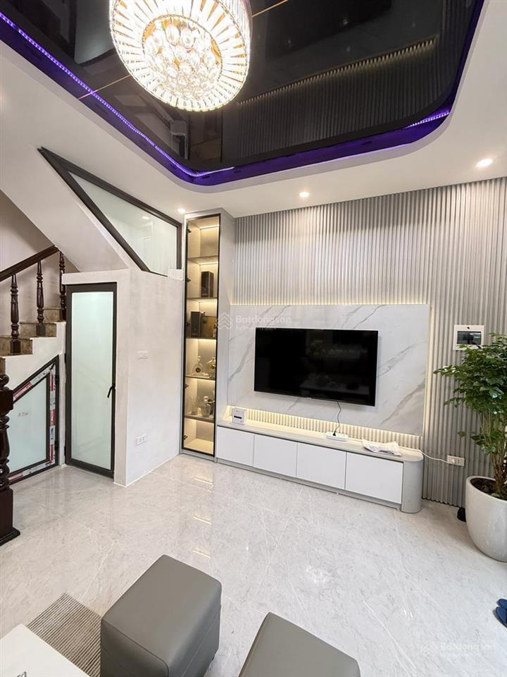 Hàng hiếm! phố trần đại nghĩa hbt, 2 thoáng sđcc 35m2x5t nội thất hiện đại, ko quy hoạch