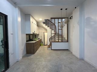 Vf3 đỗ cửa hoàng mai, gần đền lừ, lô góc, kinh doanh, thiết kế hợp lý, sân riêng, 45m2 x 5t