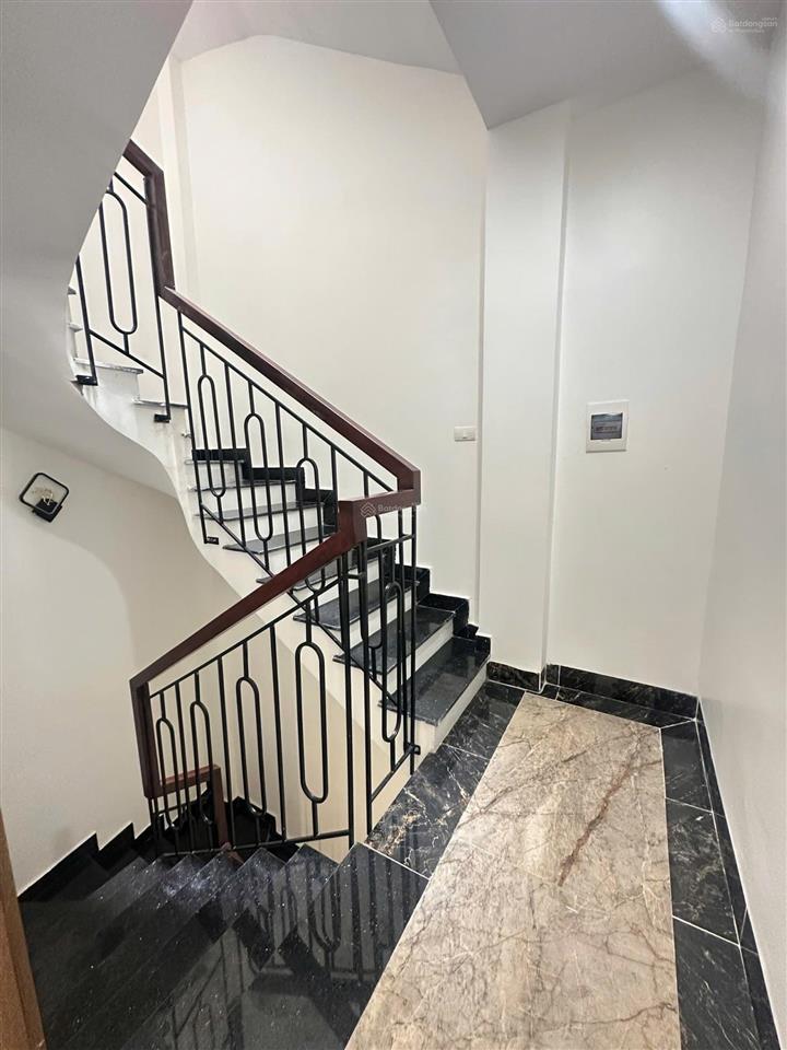 Giá hời! nguyễn đức cảnh, thông hồ đền lừ, 2 thoáng, 42m2 x 5t tặng nội thất, quy hoạch ổn định