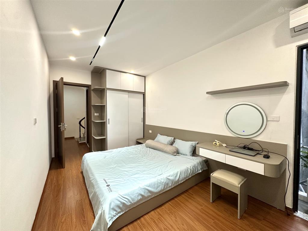 Hơn 6 tỷ nhà kim ngưu 2 thoáng, sổ riêng 35m2 x 5 tầng, 3 ngủ khép kín tặng nội thất, ko quy hoạch