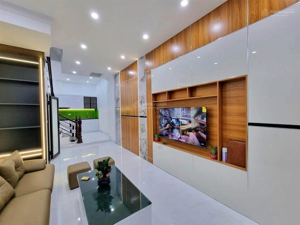 Nhà đẹp minh khai, ngõ thông 2 thoáng, 5 tầng 3 ngủ full nội thất, sổ riêng, quy hoạch ổn định
