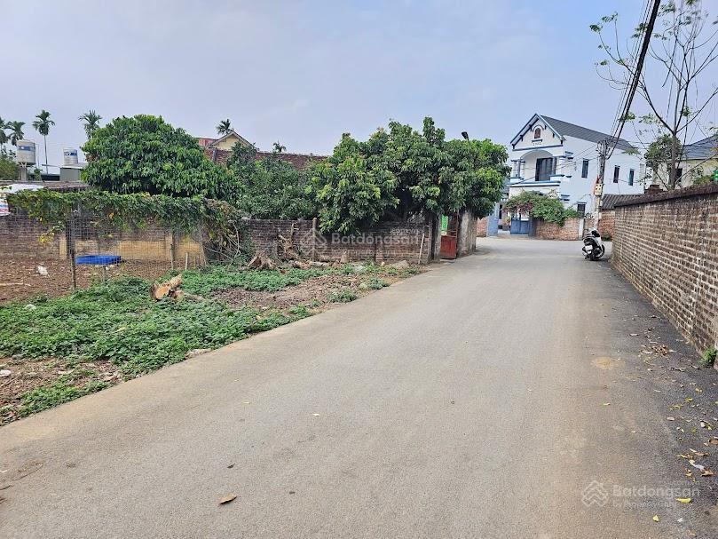 Bán lô đất 980 triệu 100m2 full thổ cư sẵn sổ đỏ gần bến xe bus về tt nội đô