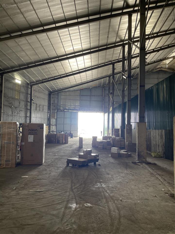Cho thuê 800m2 (cắt lẻ) kho xưởng tại văn bình  thường tín  hà nội