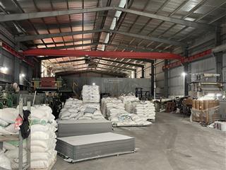 Cho thuê 1500m2 (có cắt lẻ) làm kho chứa hàng trong cụm công nghiệp tại thường tín  hn