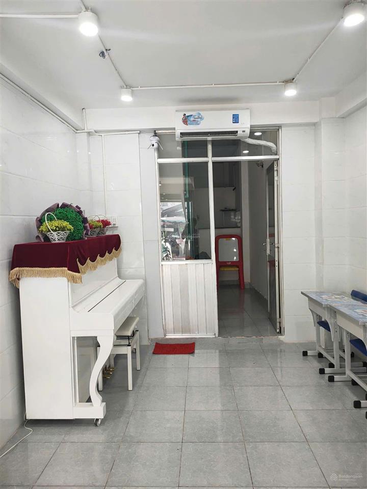 Bán nhà mặt tiền đường nguyễn thần hiến, p18, q4, tp hồ chí minh, dt sàn 72,7 m2, giá 4,9 tỷ