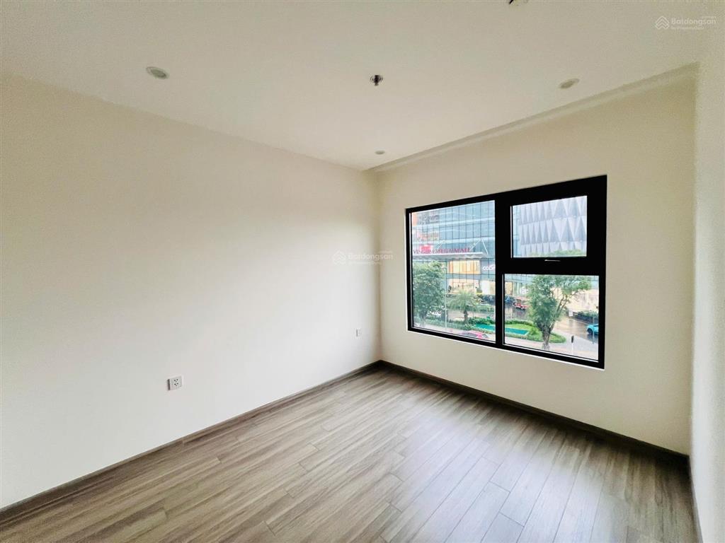 Hời ngay 1,6 tỷ trừ vào giá bán dt 70m²  bán nhanh ch 2pn + view đối diện vicom giá chỉ 4,5 tỷ