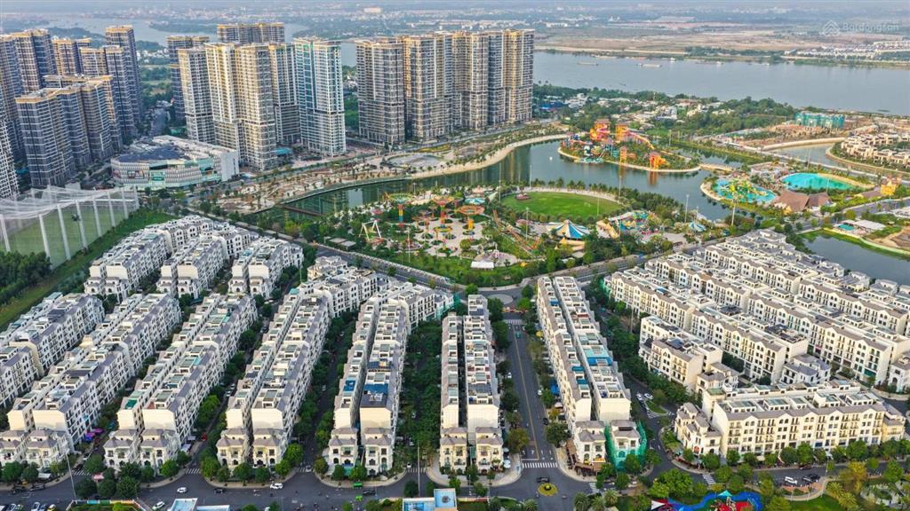 Hời ngay 1,6 tỷ trừ vào giá bán dt 70m²  bán nhanh ch 2pn + view đối diện vicom giá chỉ 4,5 tỷ