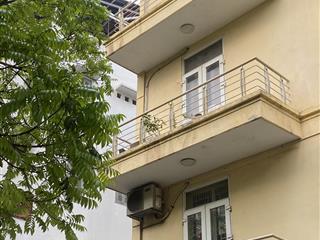 Lô góc hiếm ô tô tránh 2 bên kinh doanh đỉnh