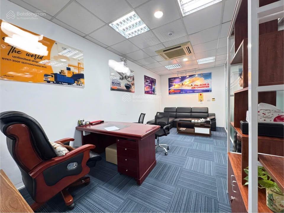 Cho thuê văn phòng đào tấn 135m² giá 20 triệu/tháng, gần lotte, chia sẵn 3 phòng