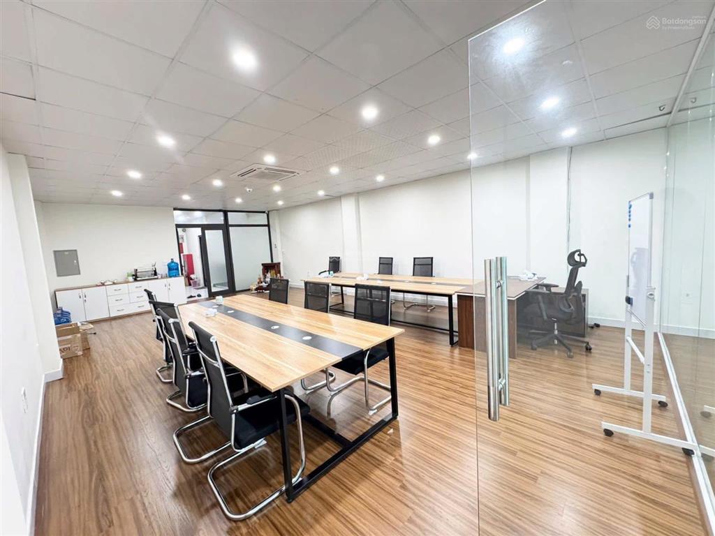 Cho thuê văn phòng nguyễn trãi 100m² giá 16 triệu/tháng, tòa nhà đẹp