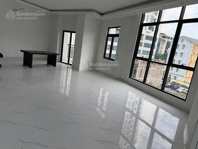 Cho thuê văn phòng 100m2 tại nguyễn thị định, 22 triệu vnd