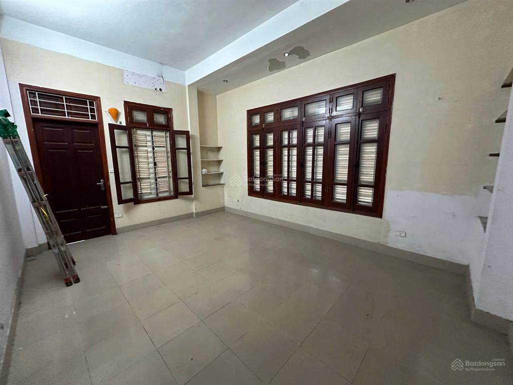 Cho thuê nr 4pn, 28 triệu, 55m2 ở hoàng quốc việt, nghĩa đô, cầu giấy, hà nội giá tốt hot
