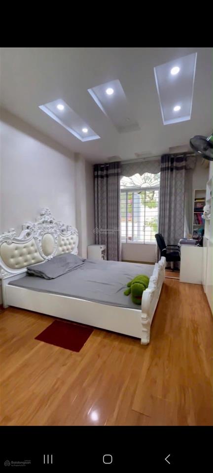 Ngõ ô tô, 15tr, 45m x 5,5t , 7pn , đền lừ 1 , tin thật