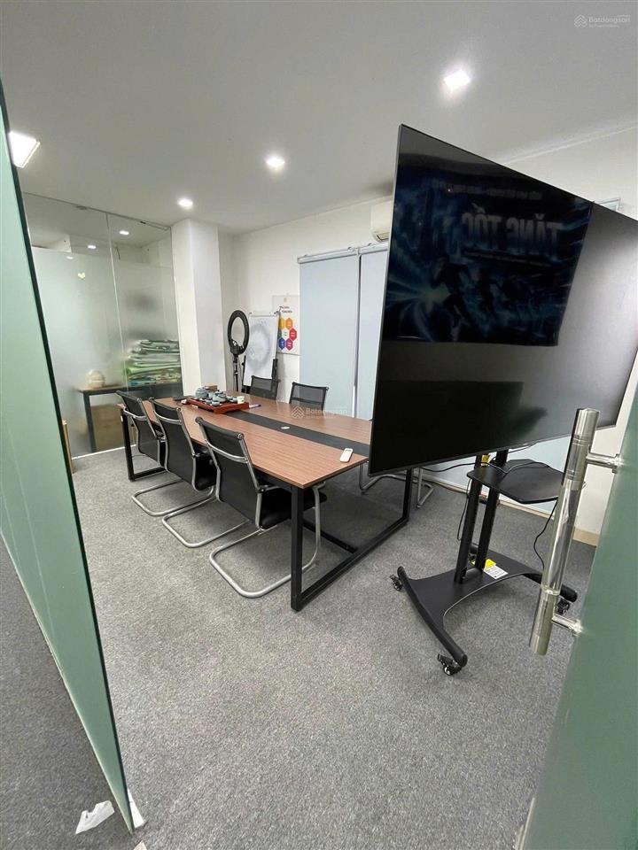 Cho thuê văn phòng vũ trọng phụng 130m² giá 22 triệu/tháng, sàn rộng, vị trí đẹp