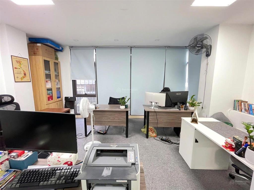 Cho thuê văn phòng vũ trọng phụng 130m² giá 22 triệu/tháng, sàn rộng, vị trí đẹp