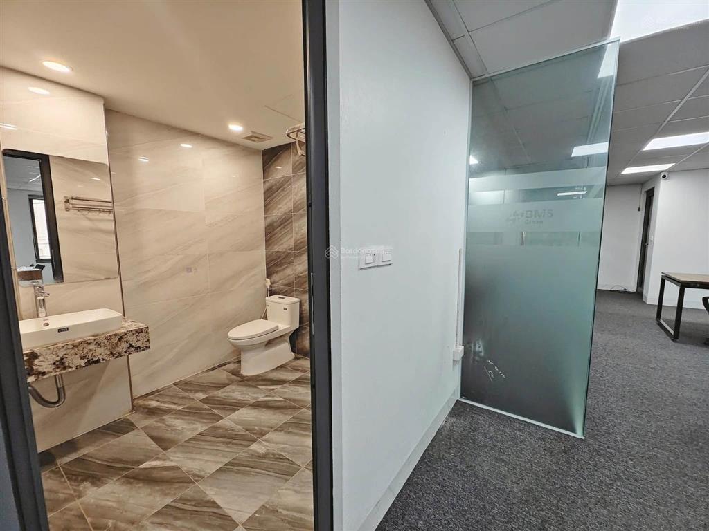 Cho thuê văn phòng  nguyễn ngọc nại, thanh xuân 130m2