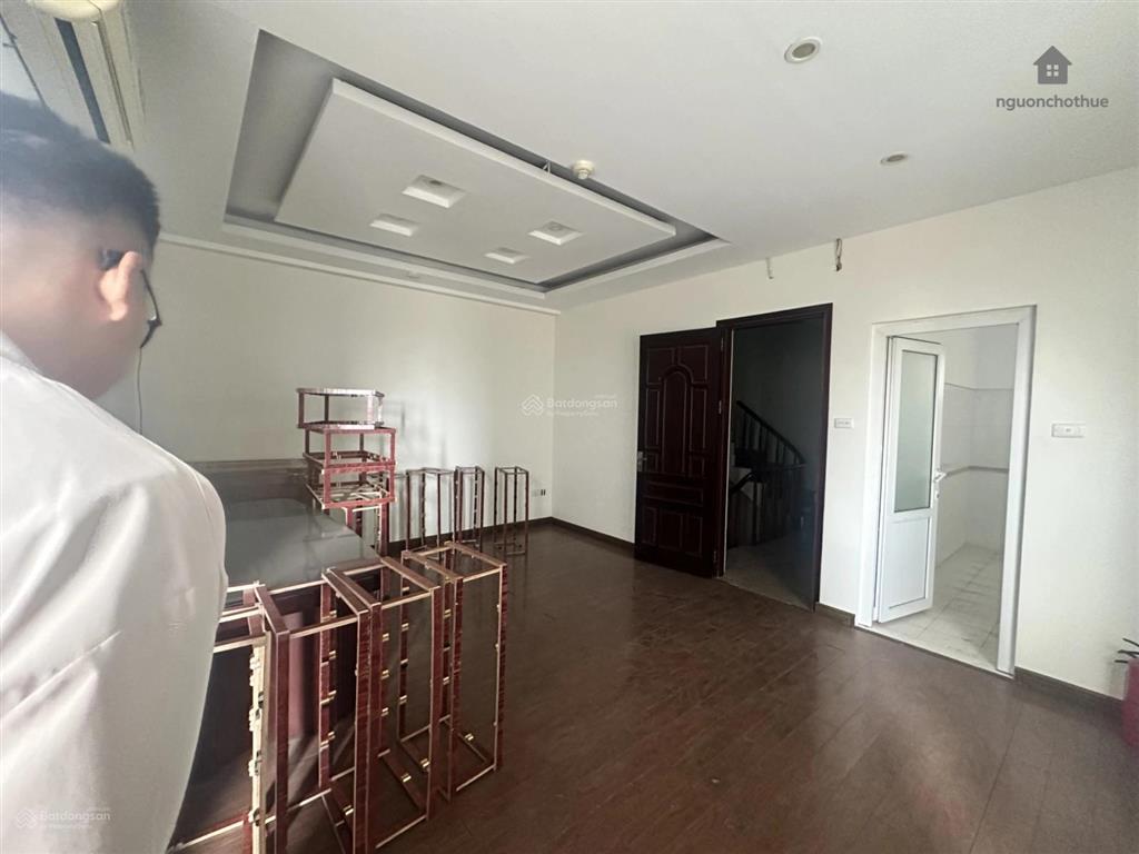 Văn phòng 180m2 | 21tr/tháng lê trọng tấn, thuê full tầng 4, có 3 phòng