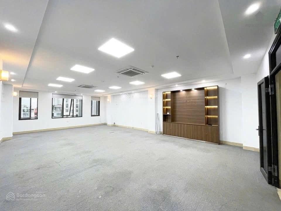 Văn phòng 90m 15tr/tầng thượng đình | giá siêu tốt