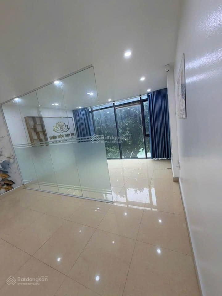 =văn phòng 75m2  11tr/tháng  vũ trọng phụng | sàn đẹp, chia sẵn 2 phòng