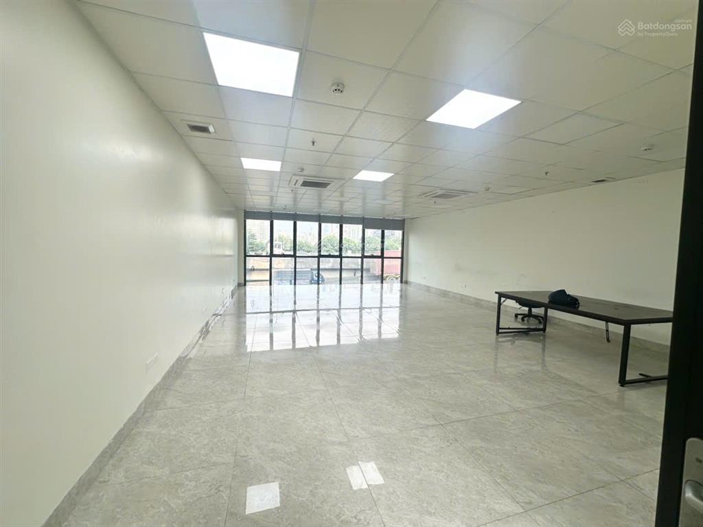 110m2  15tr/tháng  khuất duy tiến | sàn rộng, sáng đẹp, bố trí văn phòng cực thoáng