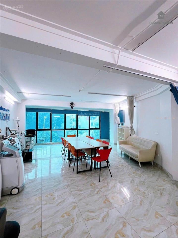 Siêu hot! chỉ 11tr  85m2 văn phòng ở lê văn lương, giá cực tốt, còn 1 sàn