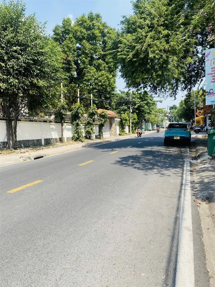 Lô góc 2 mặt tiền thống nhất & hồng đức, bình thọ, thủ đức