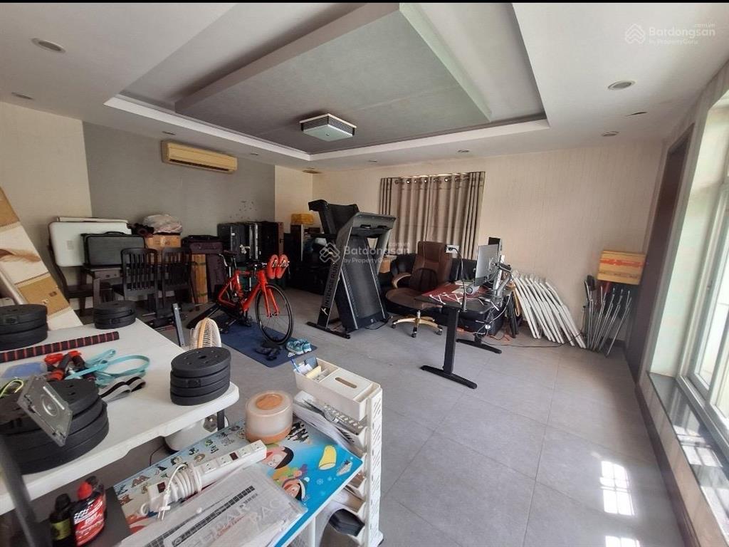 Biệt thự sân vườn 1192m²  góc 2 mặt tiền khổng tử, bình thọ, thủ đức  vài bước đi bộ ra ga metro.