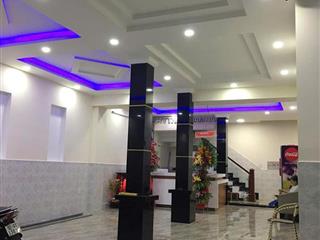 Bán nhà 1 trệt 3 lầu 10,5x18m giá 17 tỷ Đường Trung Mỹ - Tân Xuân