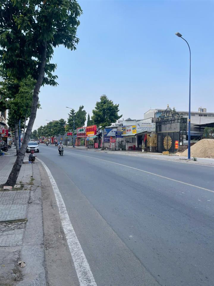 Bán nhà mặt tiền 12x41m giá 46 tỷ Đường Lê Thị Hà