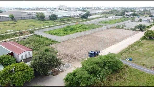 Bán đất mặt tiền 17,5x22,5m giá 7 tỷ Đường Xuân Thới Sơn