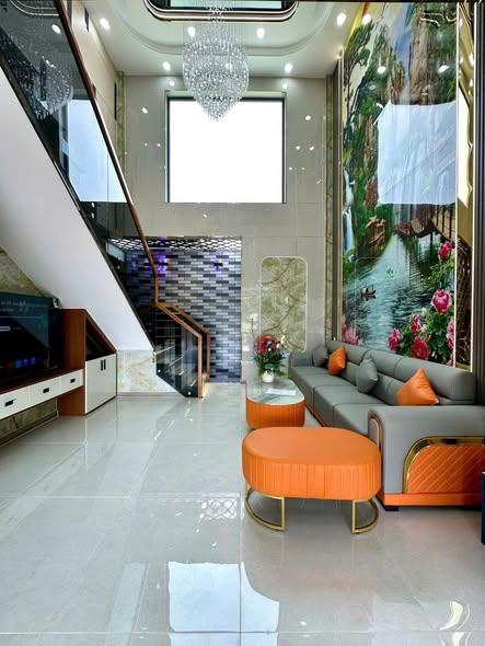 Bán nhà 92m2 đường 6m Tô Ký giá  chỉ nhỉnh 4 tỷ