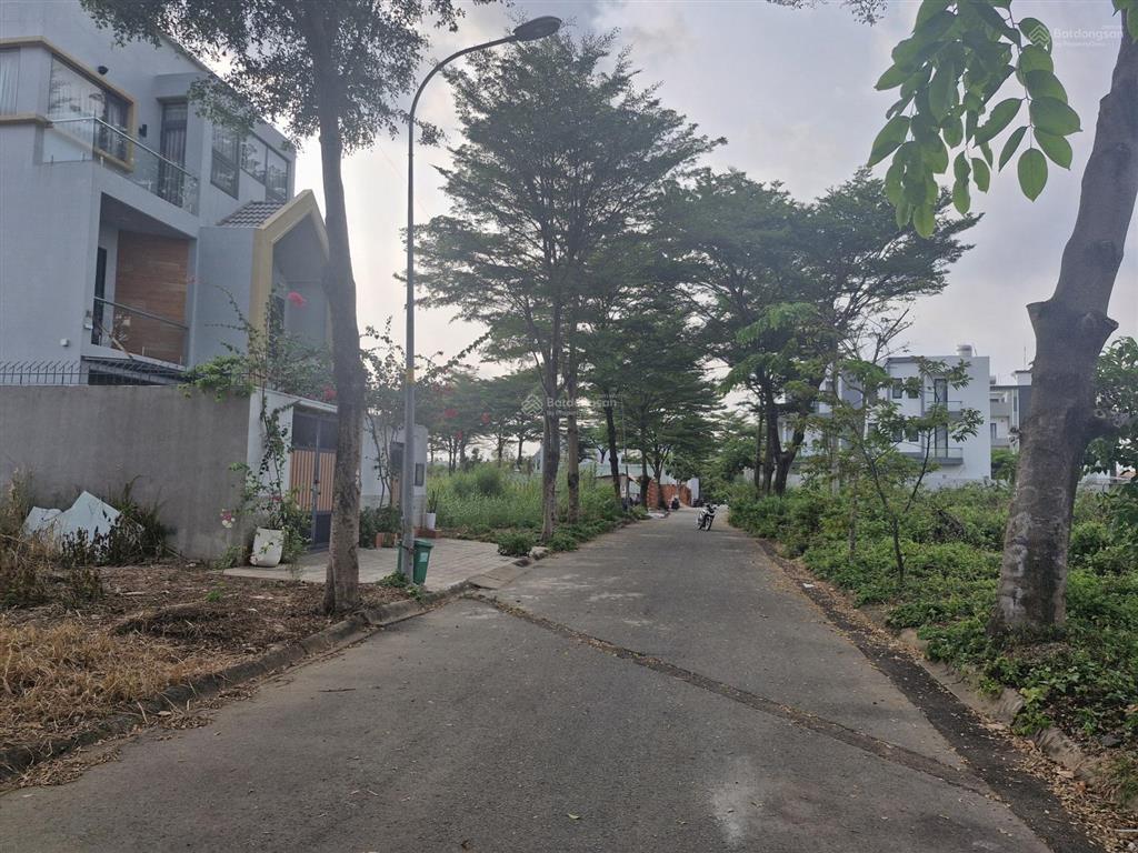 Giá đầu tư chỉ 9,6 tỷ diện tích 160m(820) sổ sẵn. khu dân cư thời báo kinh tế đường bưng ông thoàn
