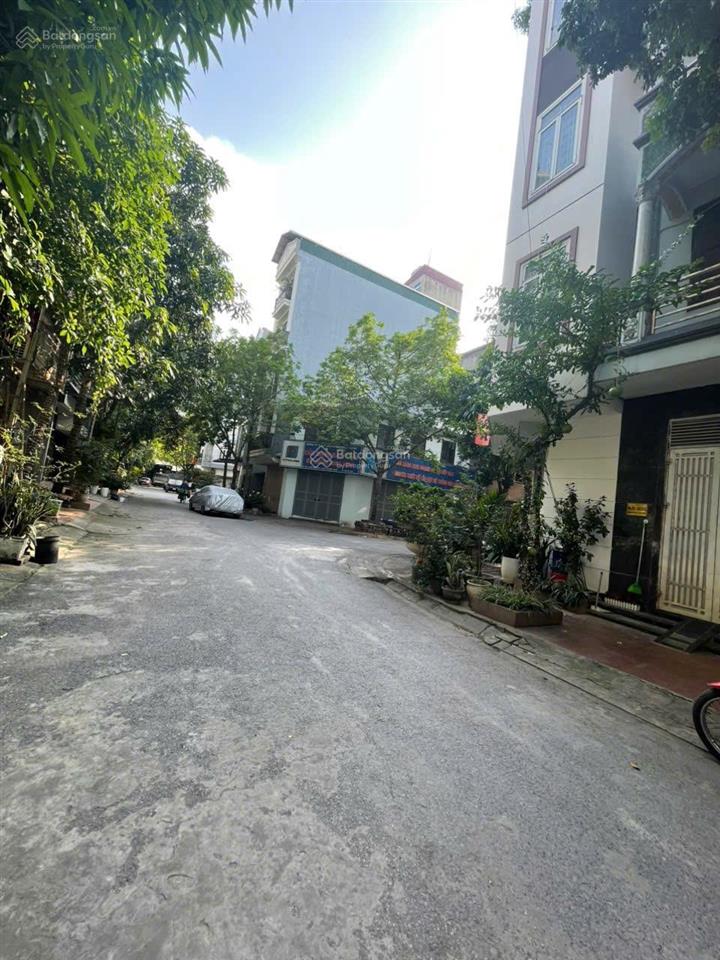 Bán đất lk la khê, dt 50m2, mt 4m, không lỗi, kinh doanh, vỉa hè, giá đầu tư 13,9 tỷ